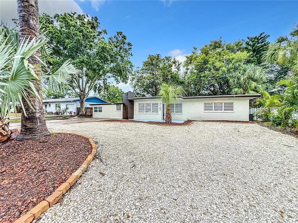 2107 PINE TERRACE, SARASOTA, FL 34231