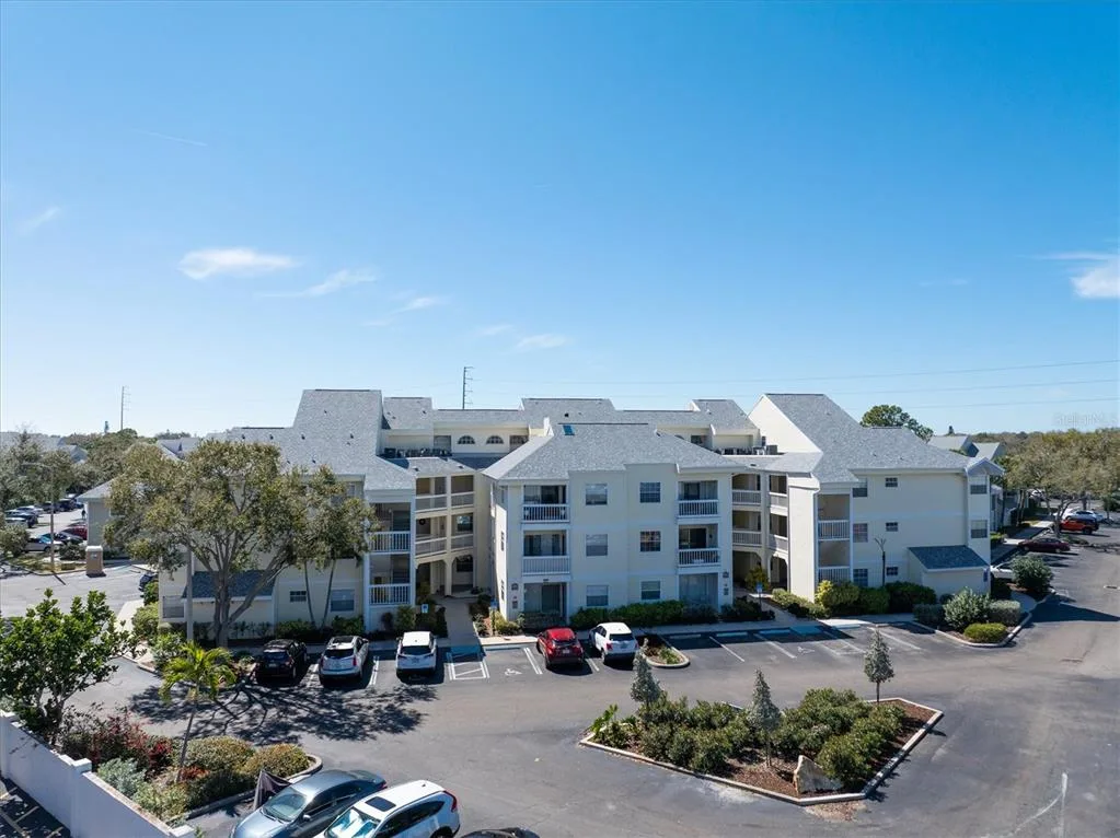 6931 STONES THROW CIRCLE N # 5302, ST PETERSBURG, FL 33710
