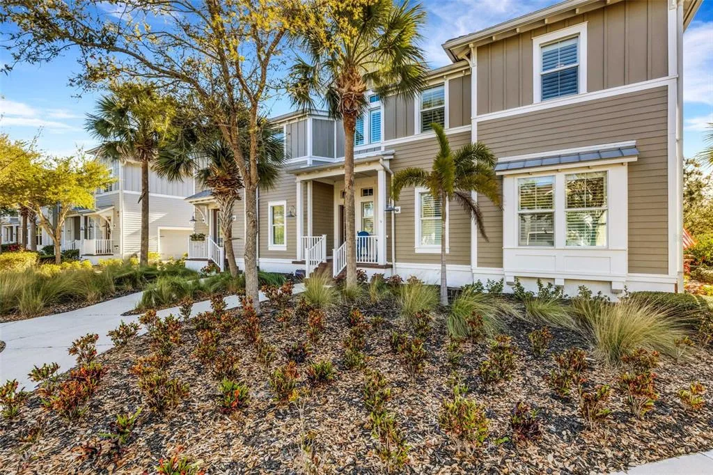 289 SAPPHIRE LAKE DRIVE # 202, BRADENTON, FL 34209
