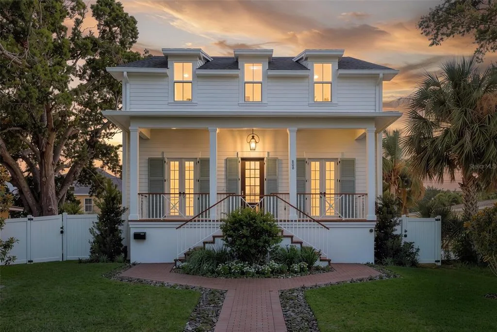 808 39TH AVENUE NE, ST PETERSBURG, FL 33703