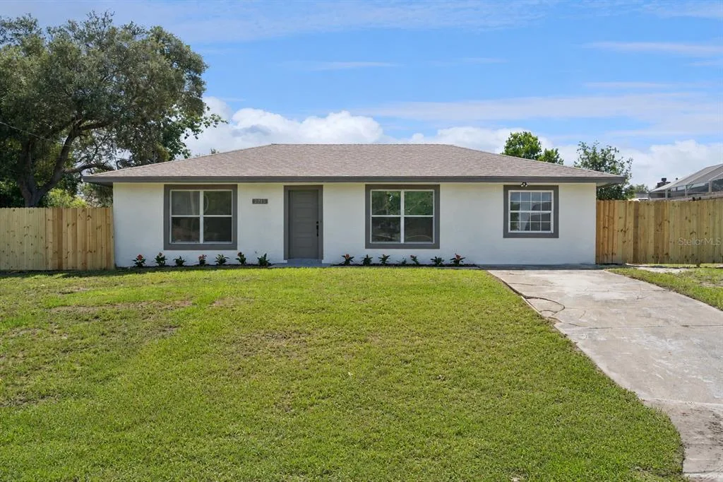 2715 TIMBERLAKE AVENUE, DELTONA, FL 32725