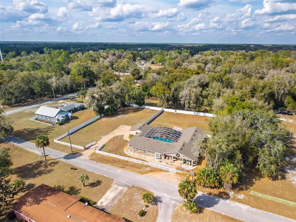746 W WASHINGTON AVENUE W, LAKE HELEN, FL 32744