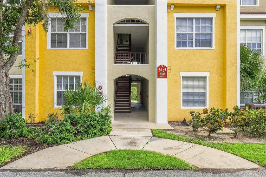 5459 BENTGRASS DRIVE # 2-110, SARASOTA, FL 34235