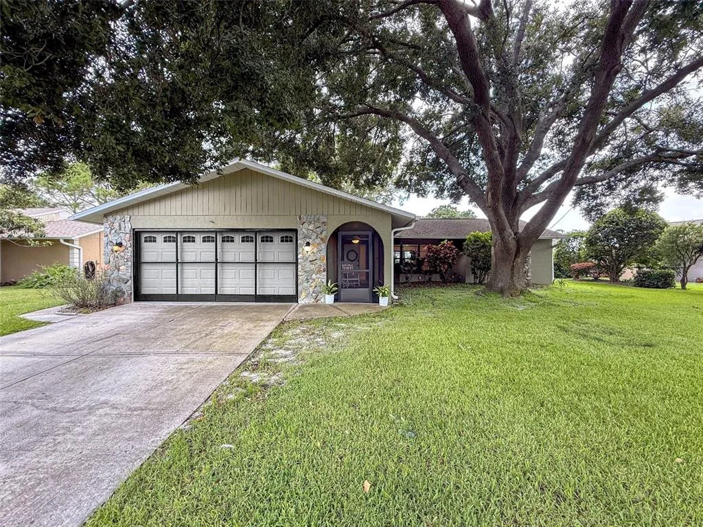 3711 ERIN BROOK DR, NEW PORT RICHEY, FL 34655