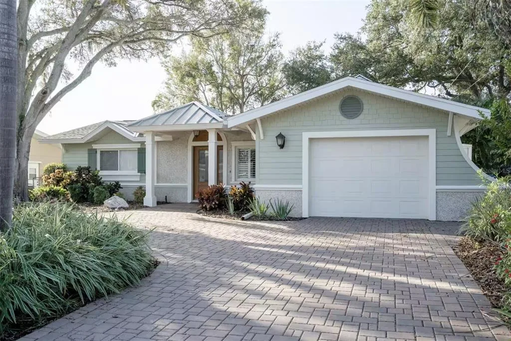 378 WESTWINDS DRIVE, PALM HARBOR, FL 34683