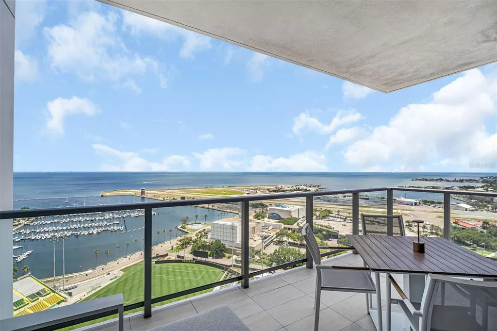 301 1ST STREET S # 2501, ST PETERSBURG, FL 33701