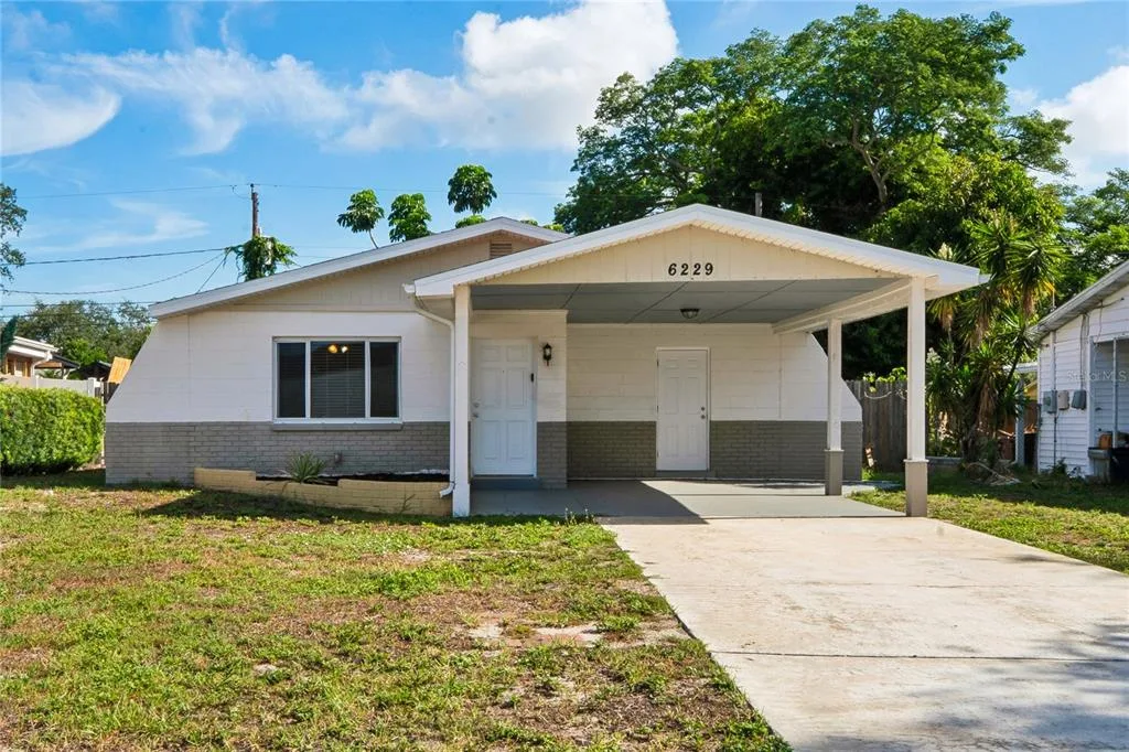 6229 50TH AVENUE N, ST PETERSBURG, FL 33709