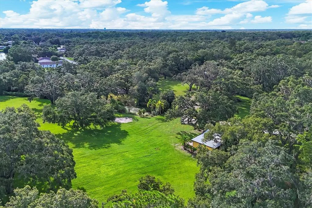 3348 ALAMO LANE, SARASOTA, FL 34235