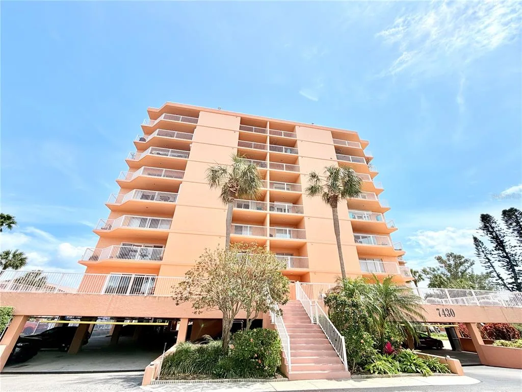 7430 SUNSHINE SKYWAY LANE S # 501, ST PETERSBURG, FL 33711