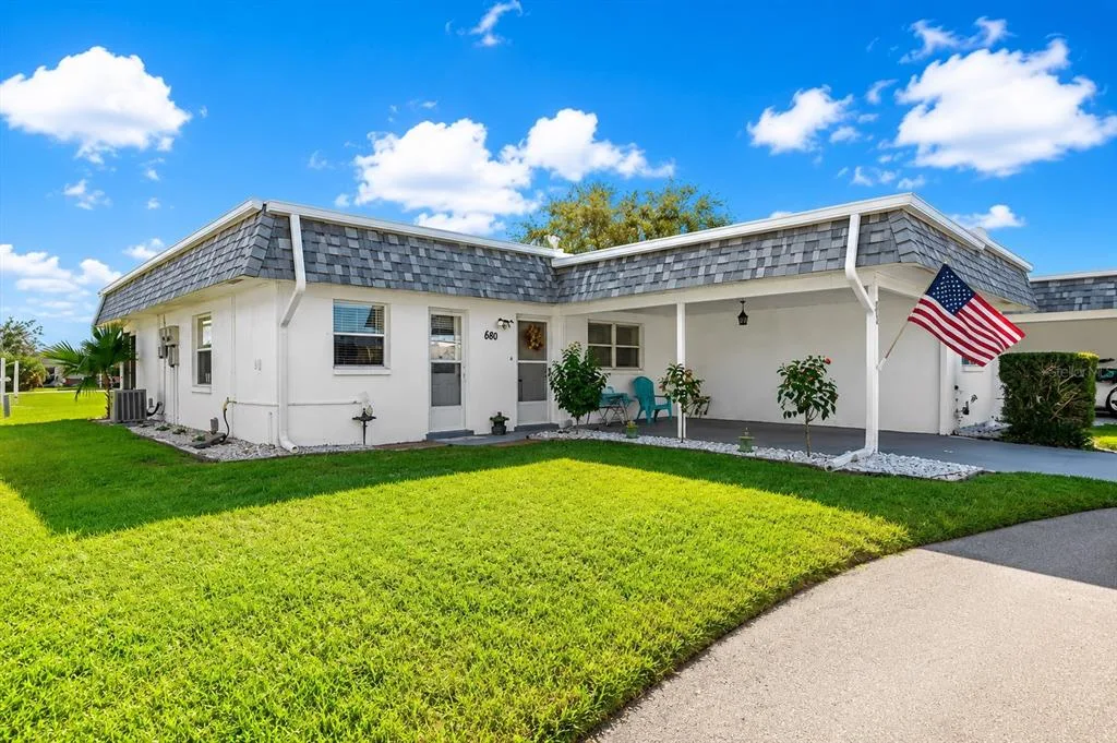 680 CIRCLEWOOD DRIVE # W3, VENICE, FL 34293