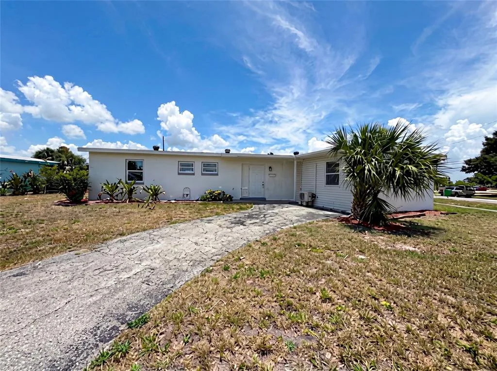 21530 GLENDALE AVENUE, PORT CHARLOTTE, FL 33952