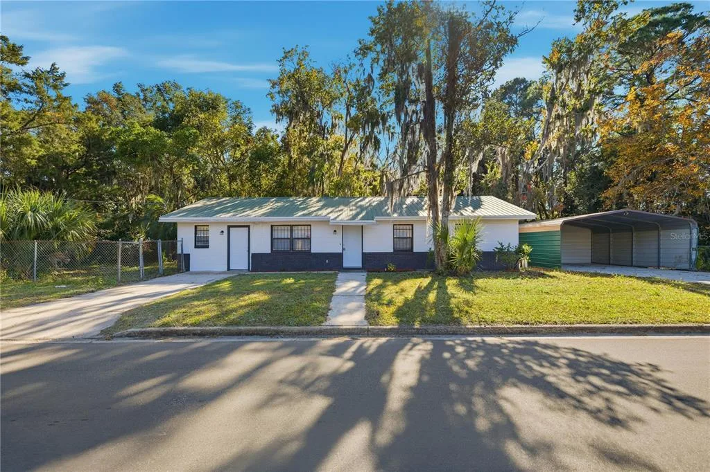 1915 BRONSON STREET, PALATKA, FL 32177