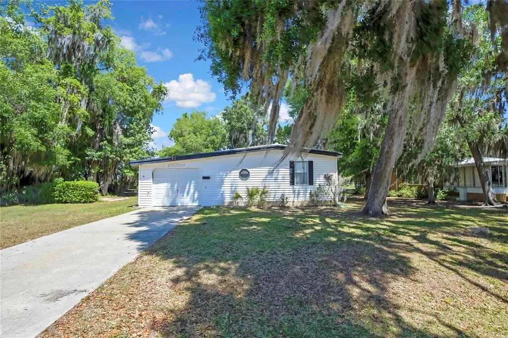 57 N BOBWHITE ROAD, WILDWOOD, FL 34785