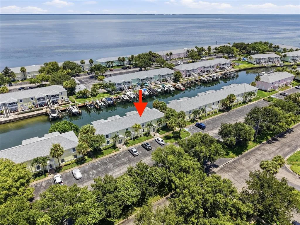 5092 BEACH DRIVE SE # A, ST PETERSBURG, FL 33705