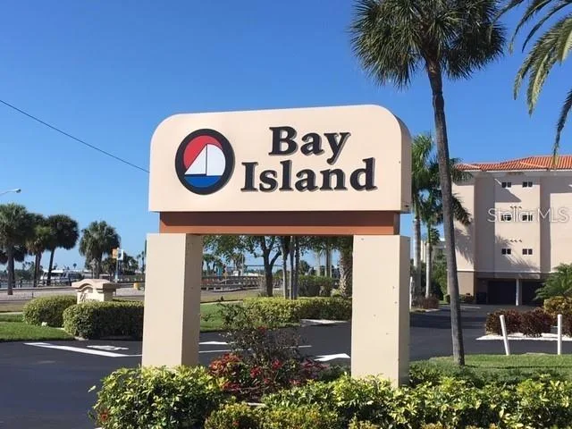 7405 BAY ISLAND DRIVE S # 220, SOUTH PASADENA, FL 33707
