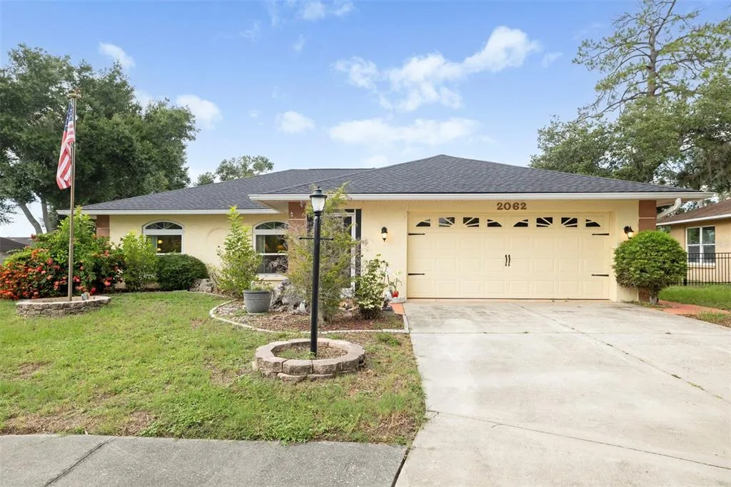 2062 OLD ARBOR COURT, SARASOTA, FL 34232