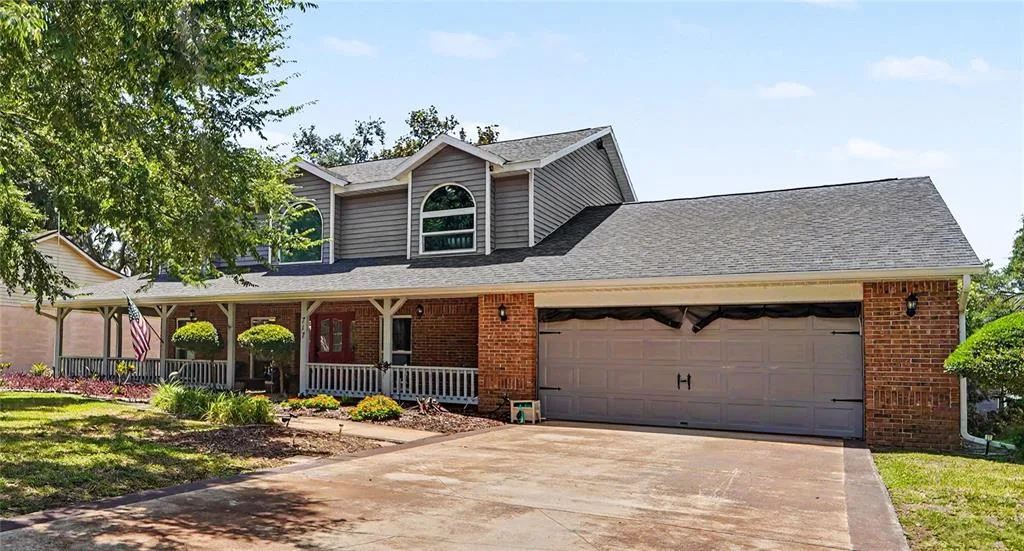 717 CAMROSE DRIVE, BRANDON, FL 33510