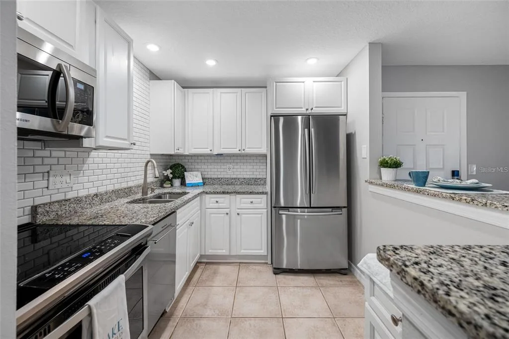 3295 FOX CHASE # 105, PALM HARBOR, FL 34683