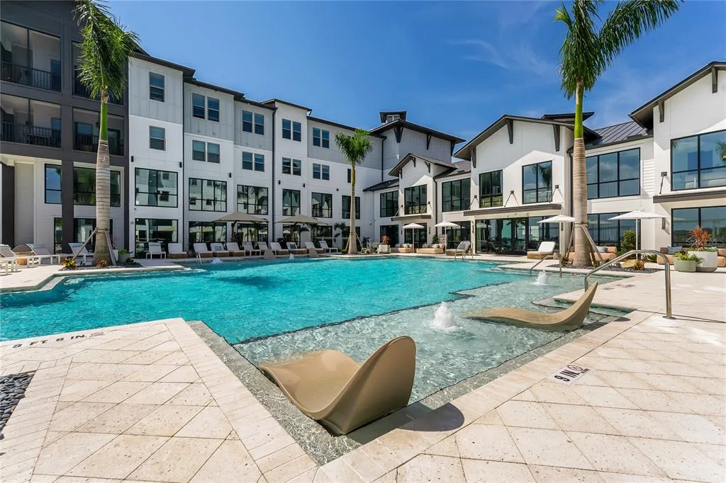1420 LAKEFRONT DRIVE # ST-3303, SARASOTA, FL 34240