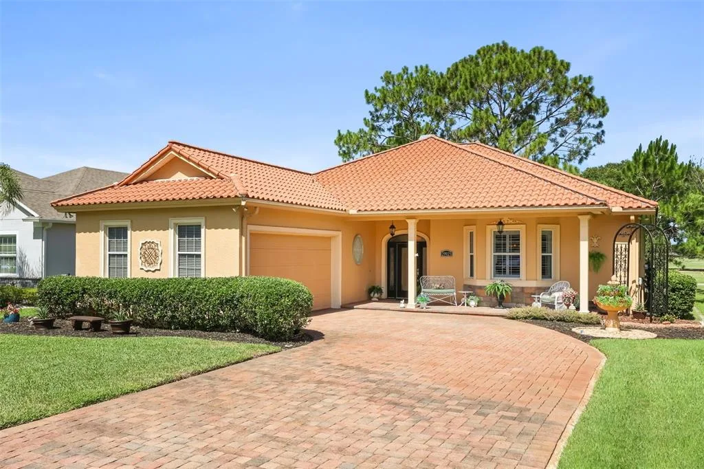 29925 CYPRESS POINTE, TAVARES, FL 32778