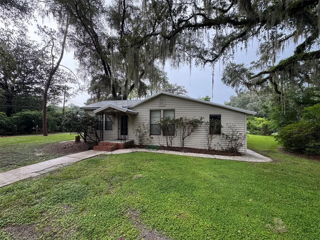4025 SW 20TH DRIVE, GAINESVILLE, FL 32608