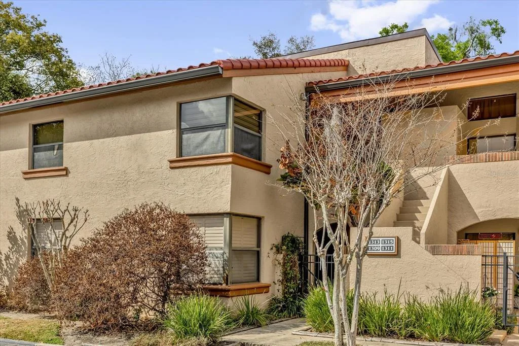 1313 LAKE WILLISARA CIRCLE # 1313, ORLANDO, FL 32806