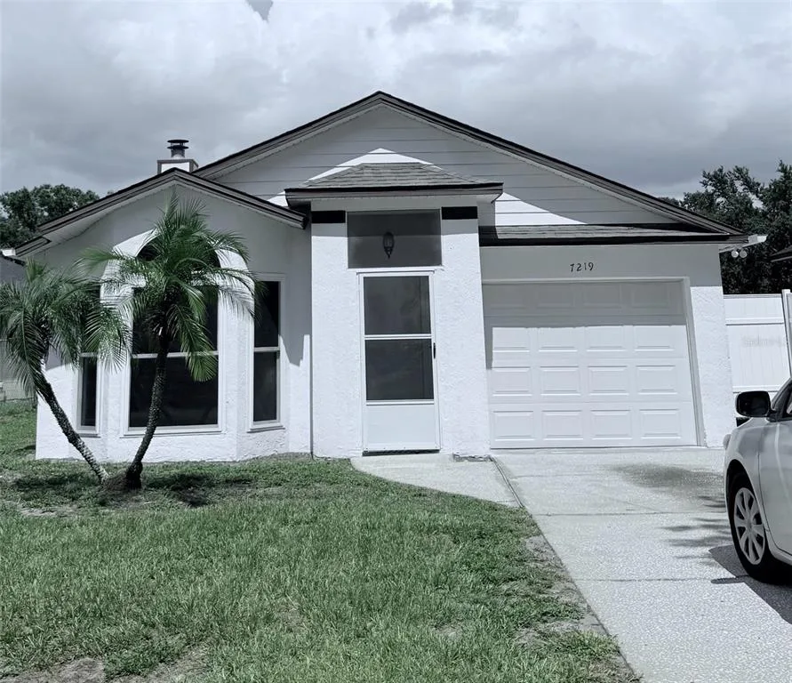 7219 EDGEWATER SHORES COURT, ORLANDO, FL 32810
