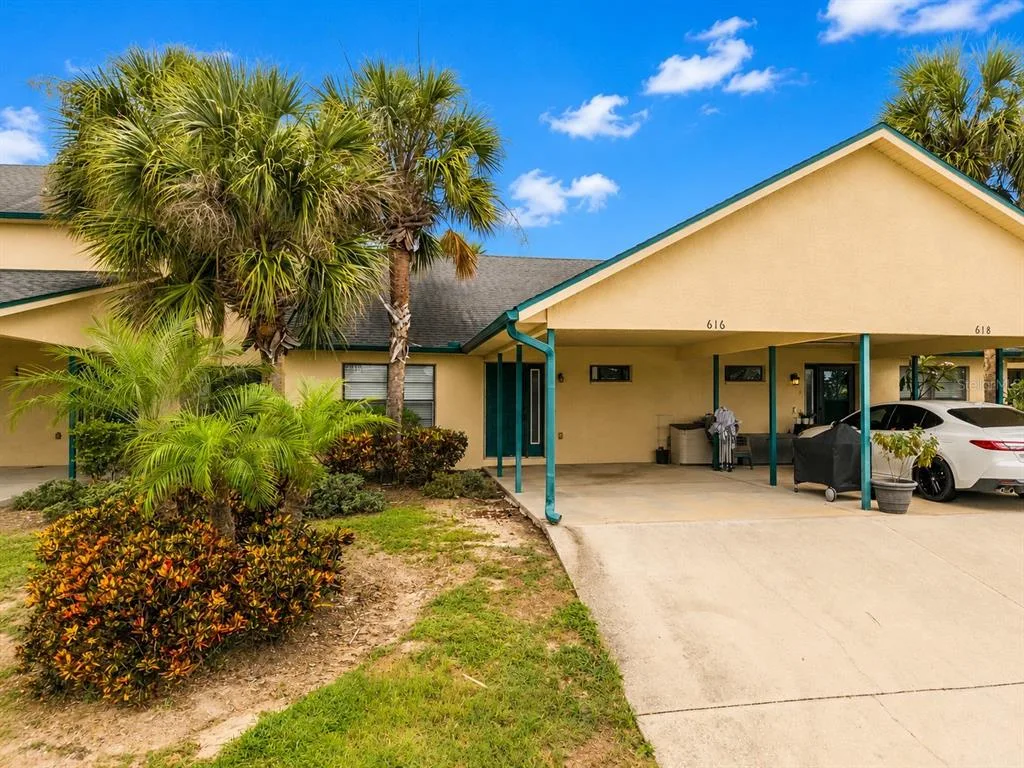 616 YARDARM DRIVE # 8, APOLLO BEACH, FL 33572