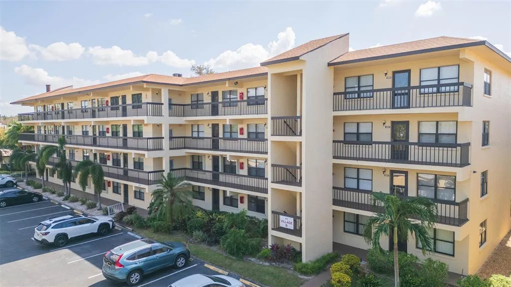 315 30 AVENUE W # B201, BRADENTON, FL 34205