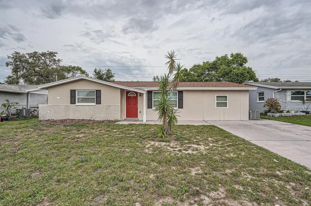 5429 FLORA AVENUE, HOLIDAY, FL 34690