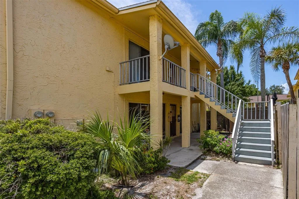 7612 NACIDO COURT, TAMPA, FL 33615