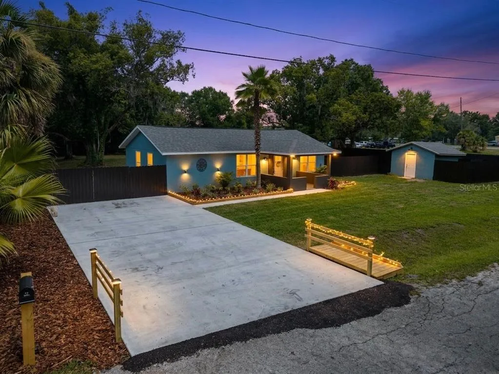 21149 LITTLE LAKE THOMAS ROAD, LAND O LAKES, FL 34638