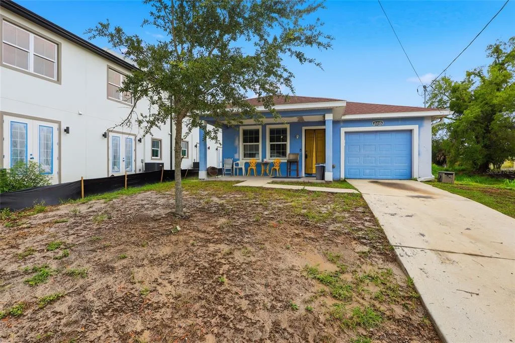2215 E COLUMBUS DRIVE, TAMPA, FL 33605