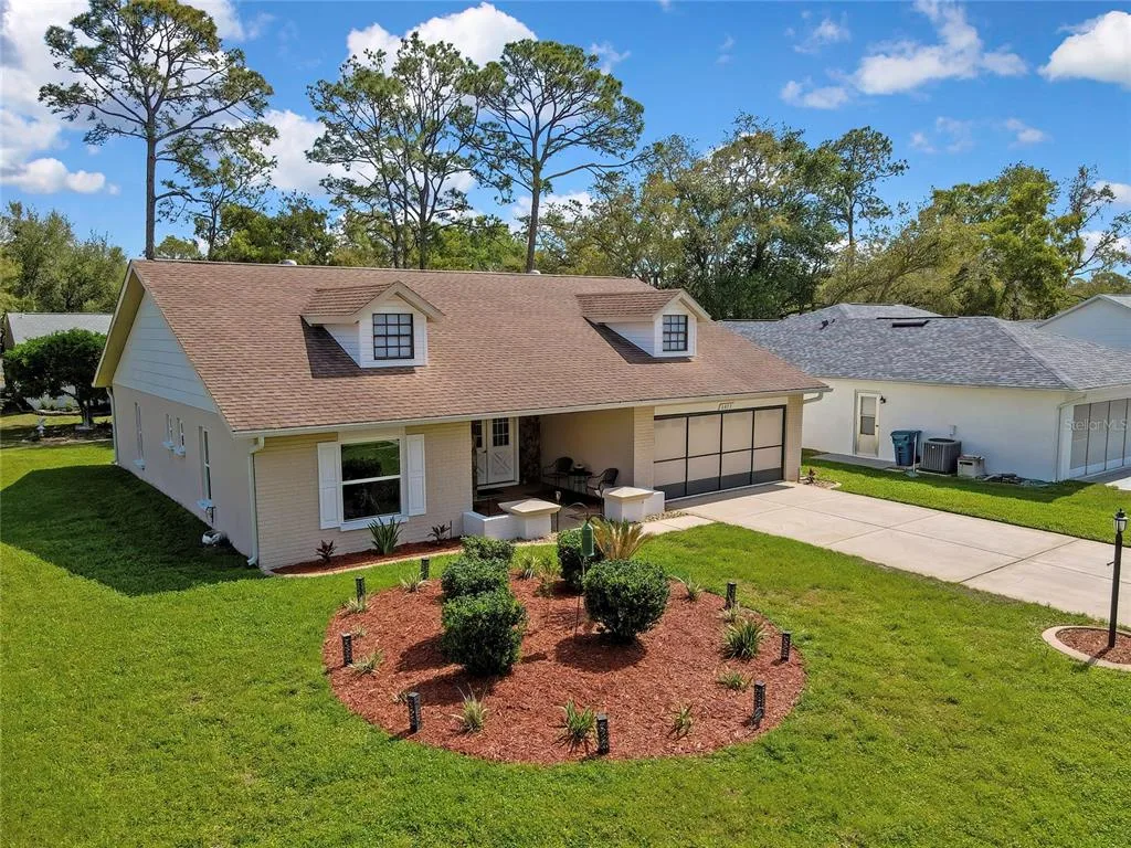 6433 LOST TREE LANE, SPRING HILL, FL 34606