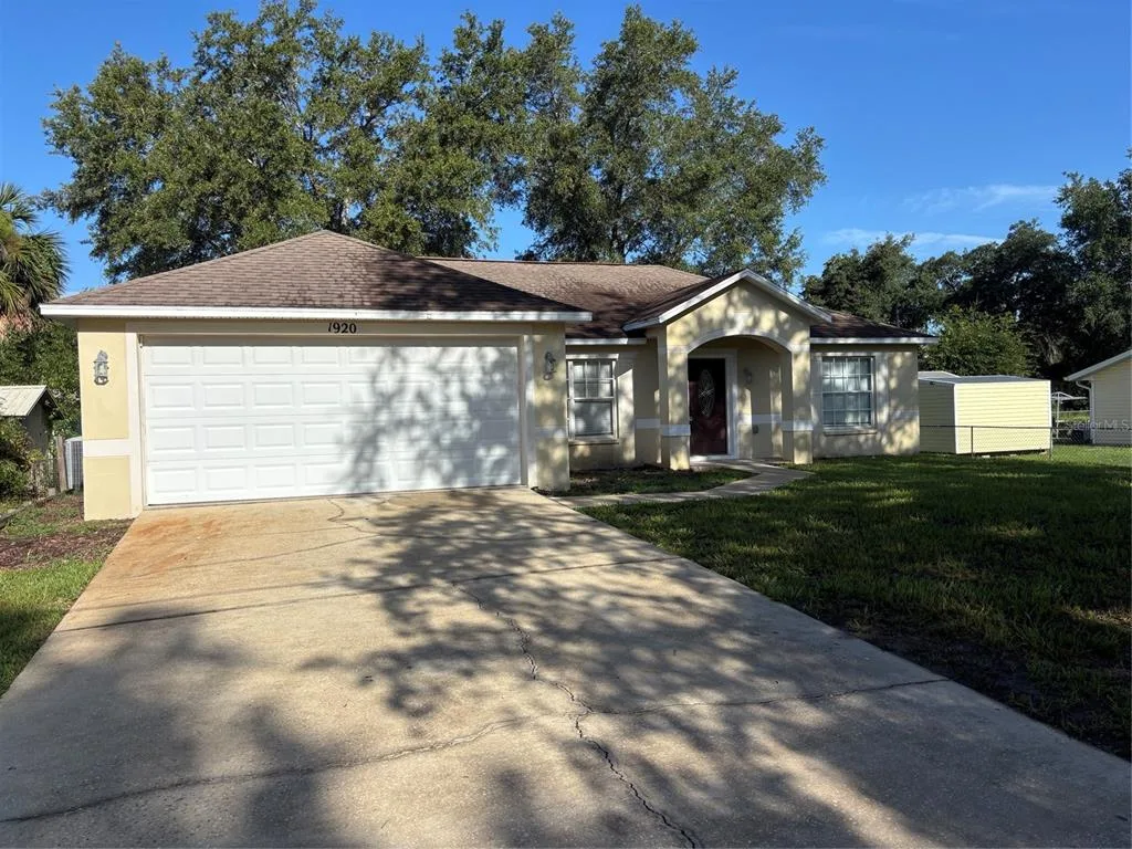 1920 CALLE ALTO VISTA, DELAND, FL 32724