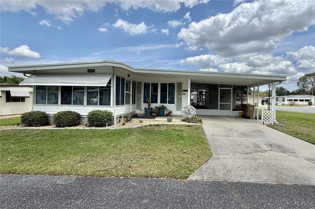 126 CHESTNUT STREET, LEESBURG, FL 34748