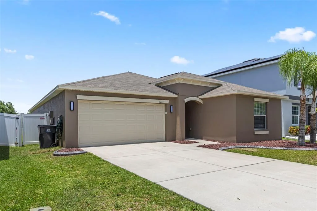 10633 STANDING STONE DRIVE, WIMAUMA, FL 33598
