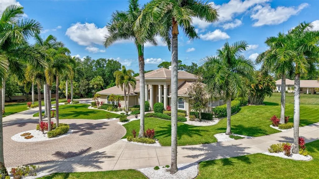 1045 FOX CREEK DRIVE, SARASOTA, FL 34240