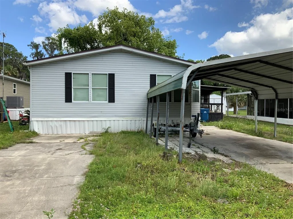 1639 BASS AVENUE, SEVILLE, FL 32190