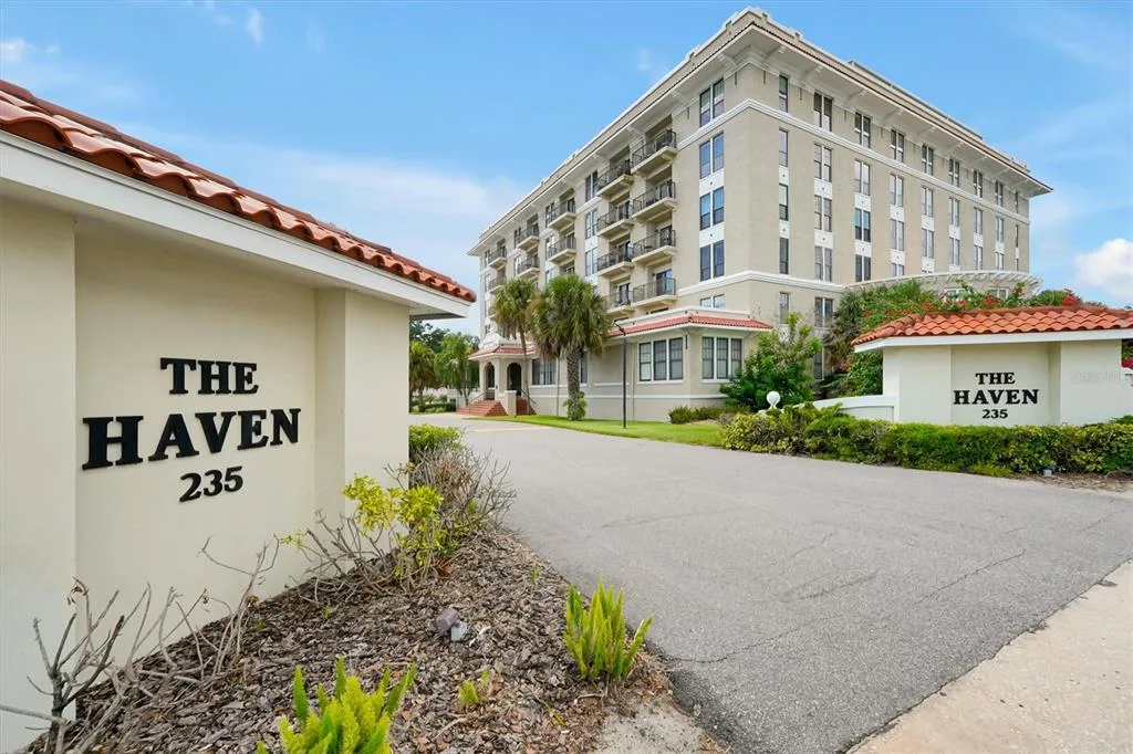 235 6TH STREET NW # 205, WINTER HAVEN, FL 33881