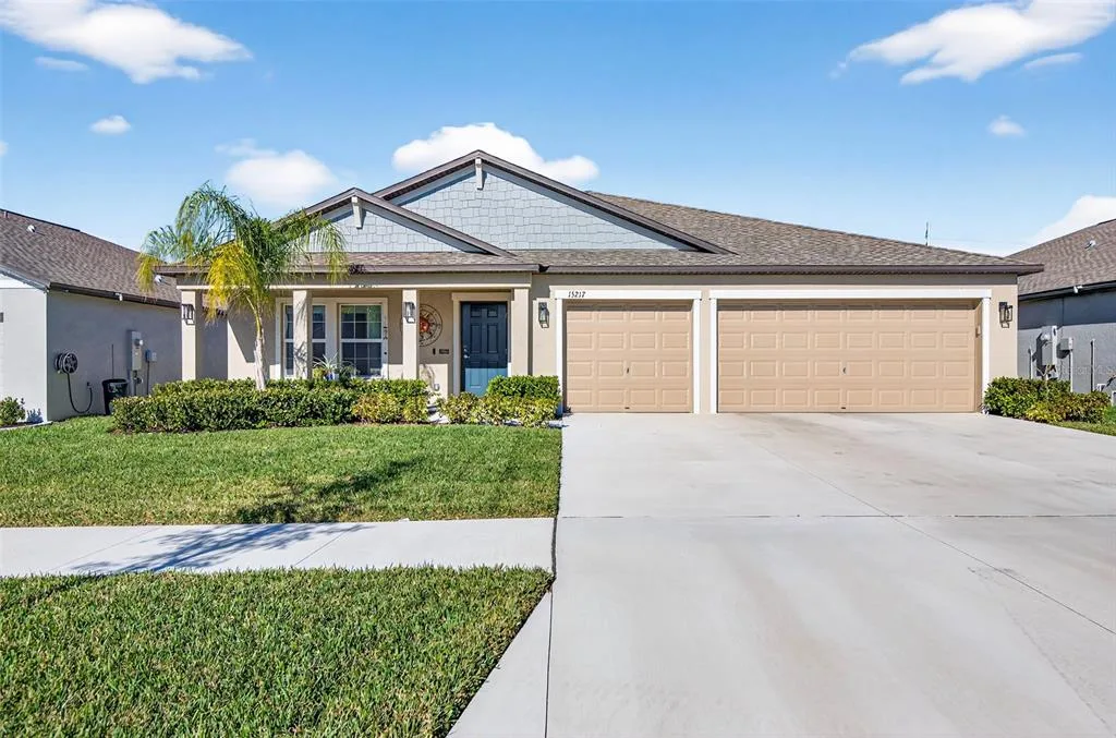 15217 ZIRCON RED DRIVE, WIMAUMA, FL 33598