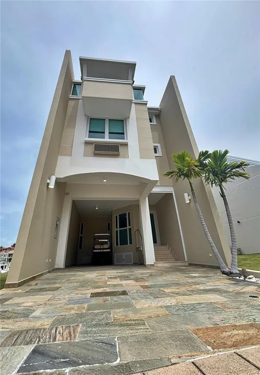 14 PENINSULA  DE SAN JUAN STREET, HUMACAO, PR 00791