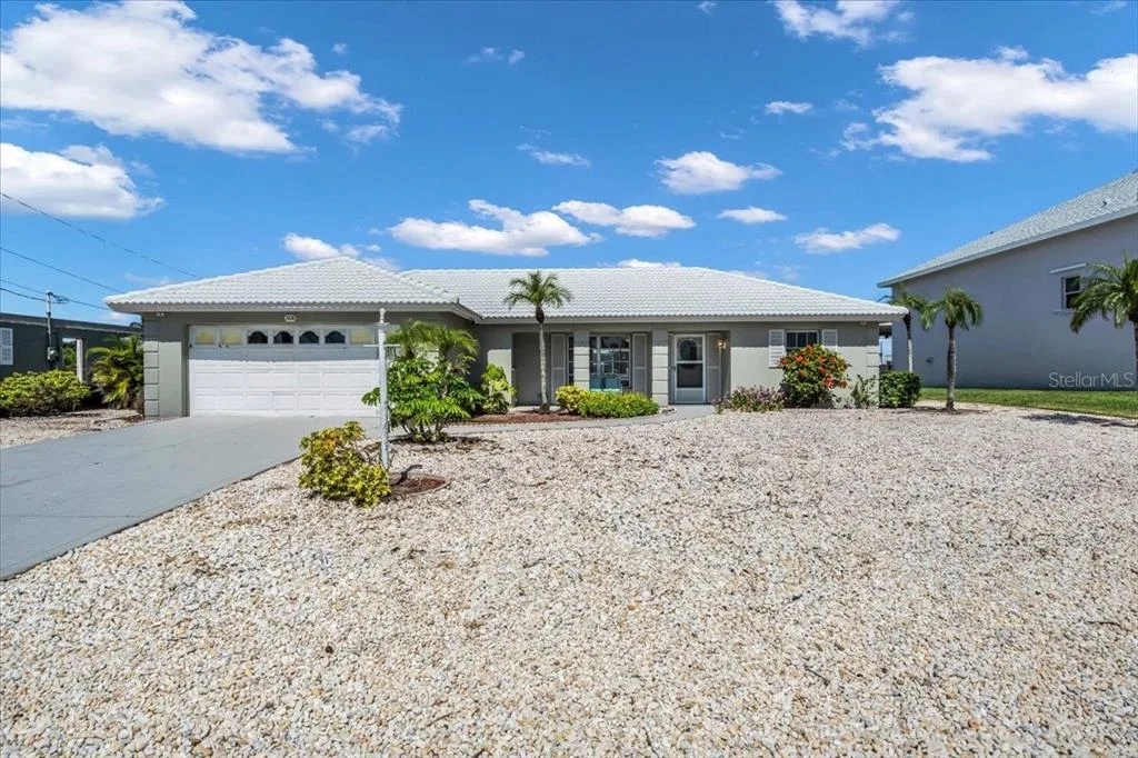 3816 ROYAL PALM DRIVE, BRADENTON, FL 34210