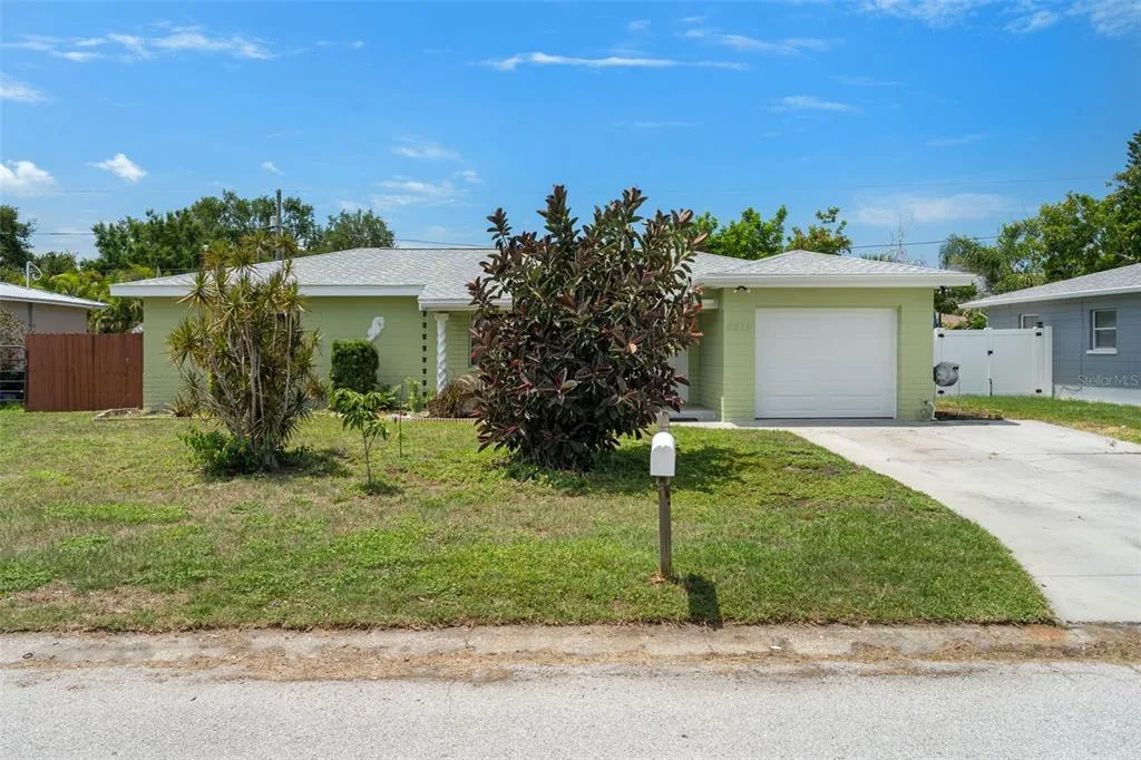 9812 51ST AVENUE N, ST PETERSBURG, FL 33708