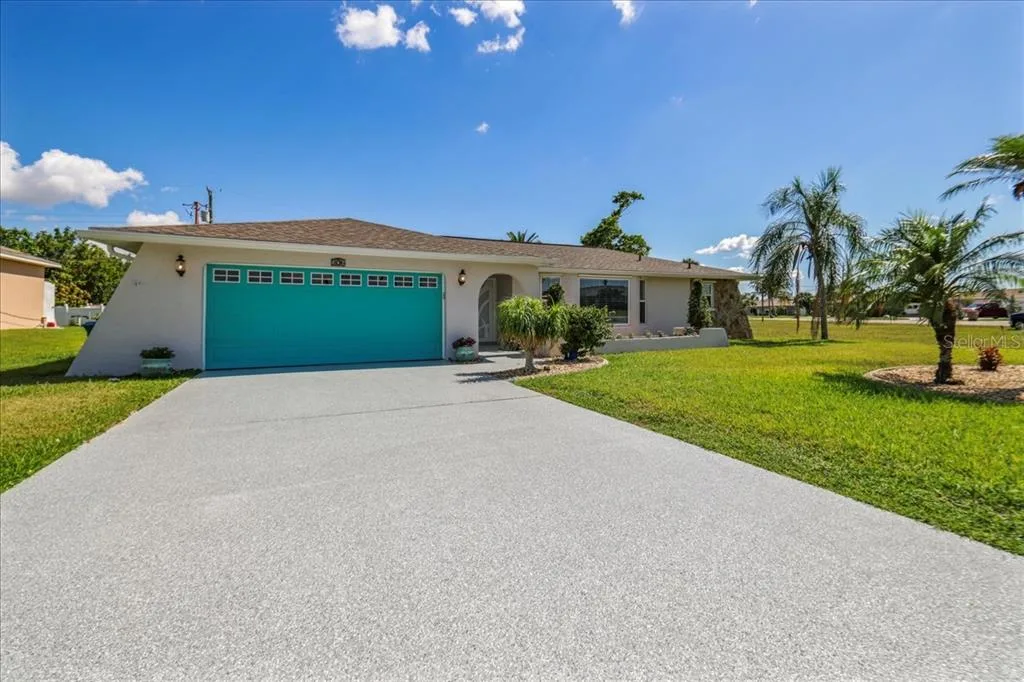 206 SE 45TH TERRACE, CAPE CORAL, FL 33904
