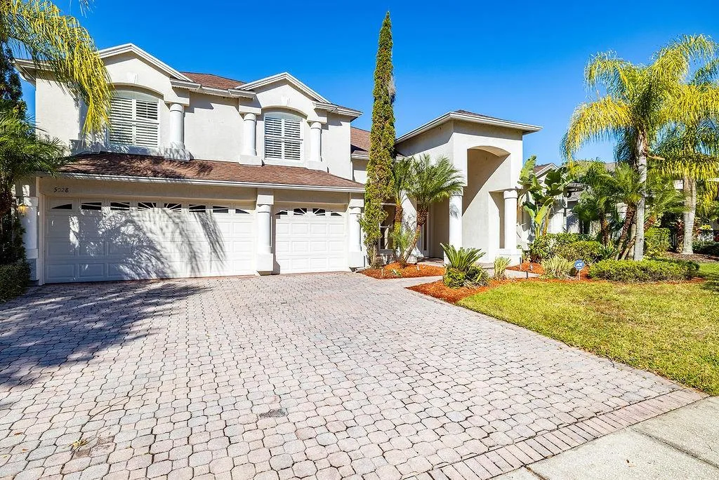5028 ASHINGTON LANDING DRIVE, TAMPA, FL 33647