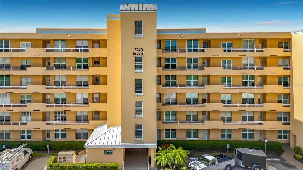 3740 PINEBROOK CIRCLE # 607, BRADENTON, FL 34209