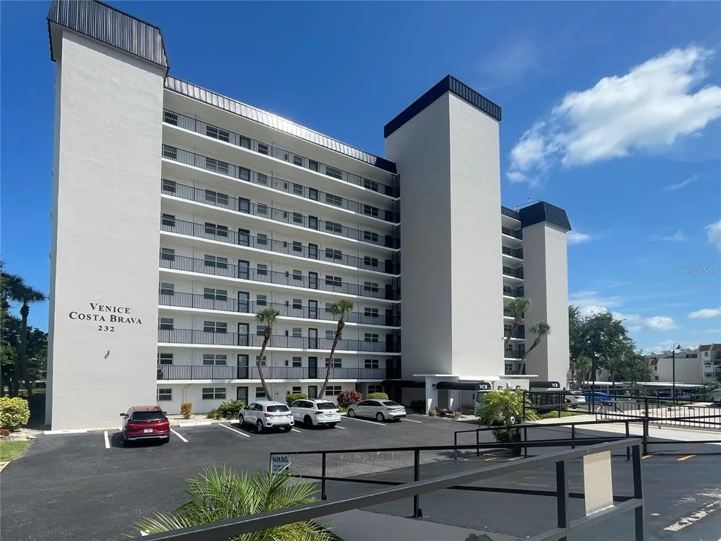232 SAINT AUGUSTINE AVENUE # 404, VENICE, FL 34285