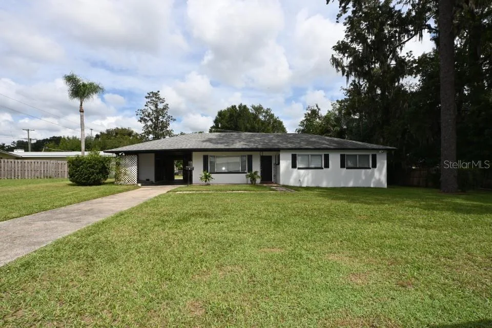 37017 MERIDIAN AVENUE, DADE CITY, FL 33525