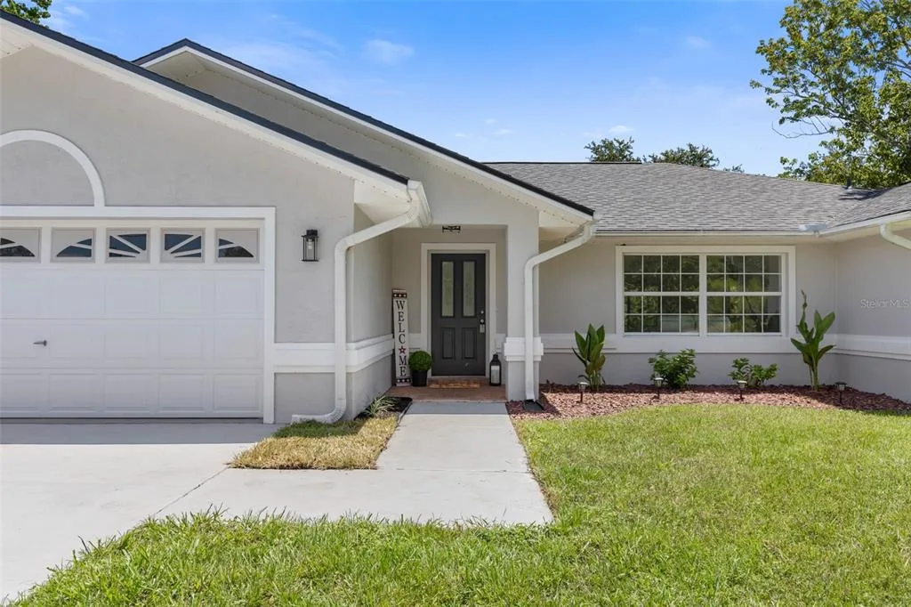 23 PENNFIELD LANE, PALM COAST, FL 32164